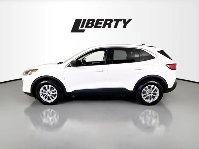 2022 Ford Escape SE photo 3