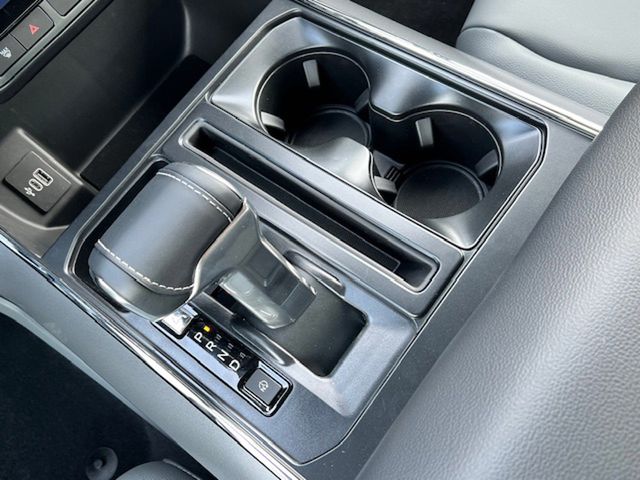 2025 Ford F-150 Lightning Flash - Photo 24