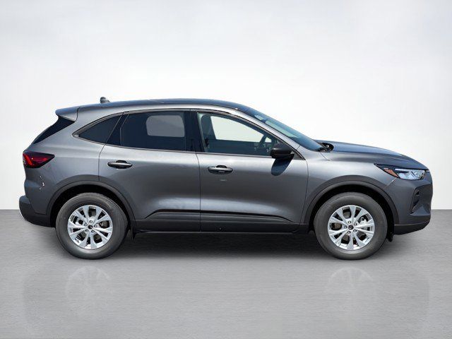 2026 Ford Escape Active photo 2