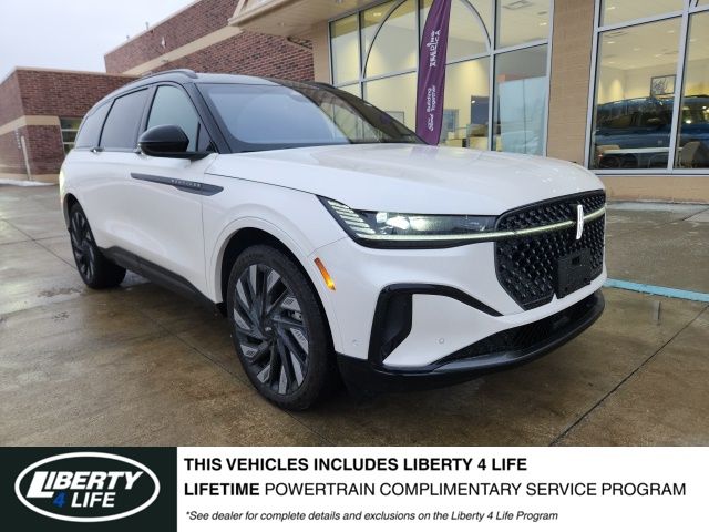 2024 Lincoln Nautilus Reserve's photo