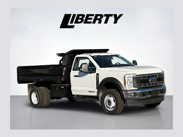 2025 Ford F-600 Super Duty Chassis Cab