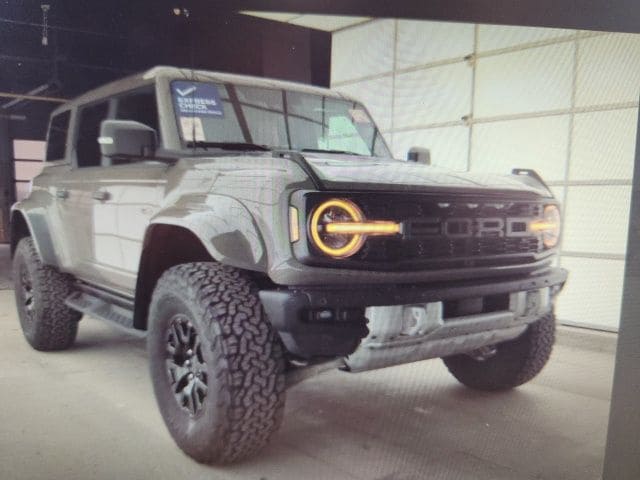 2025 Ford Bronco SUV 