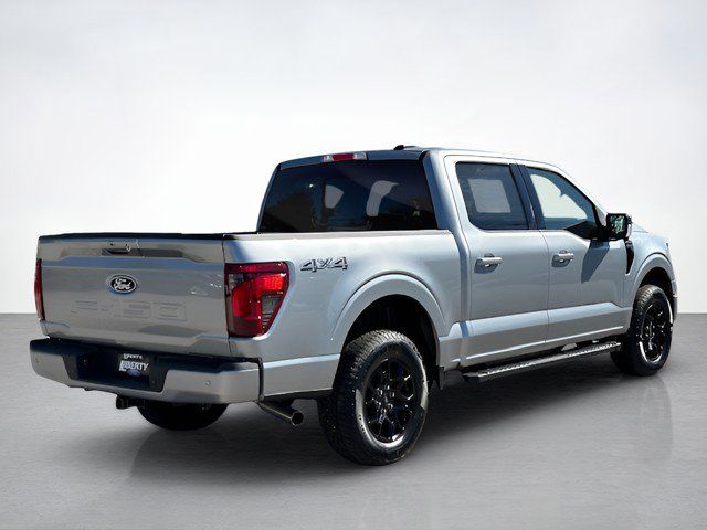 2025 Ford F-150 XLT photo 3