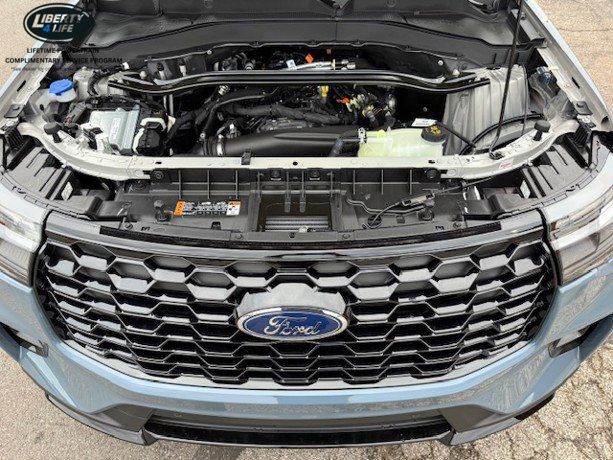 2025 Ford Explorer ST-Line - Photo 33