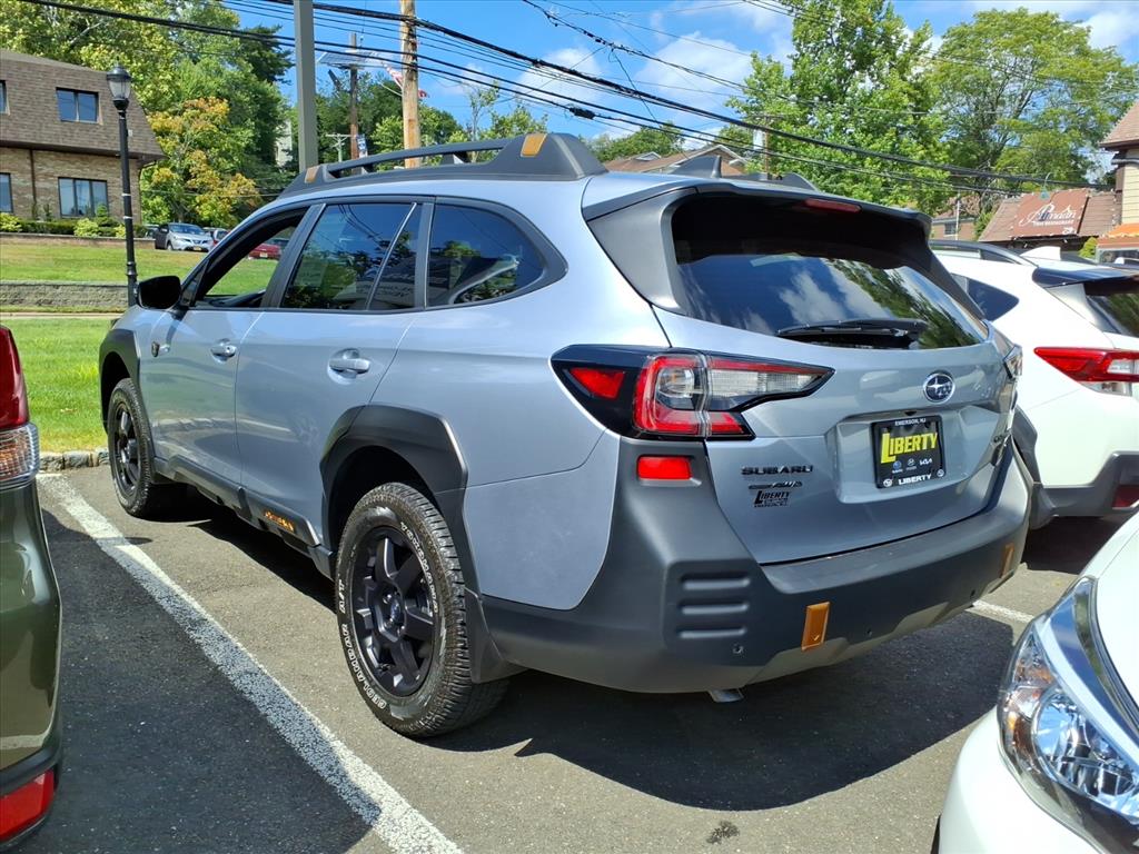 2023 Subaru Outback Wilderness photo 3