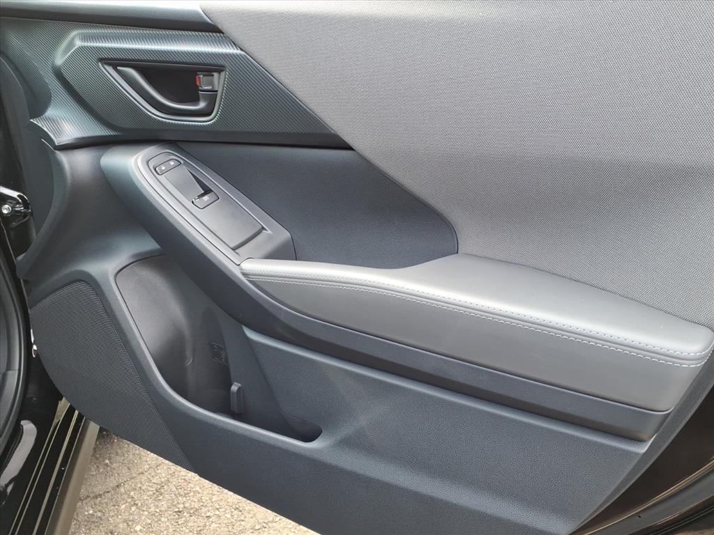 2025 Subaru Crosstrek Premium photo 4