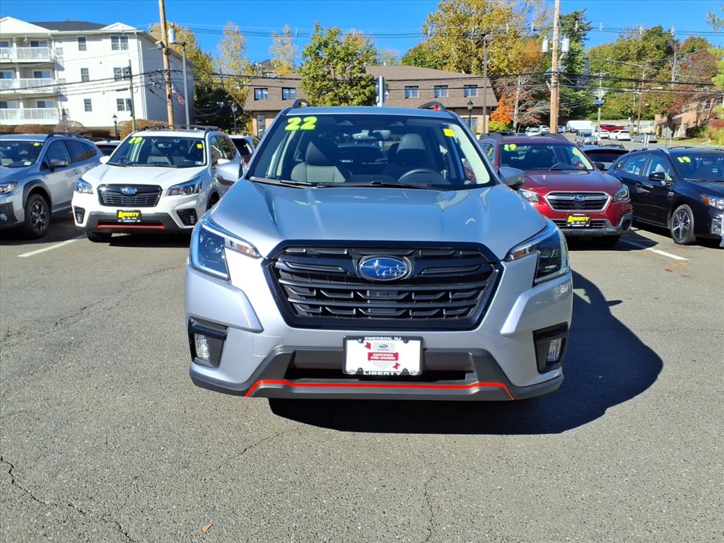 2022 Subaru Forester Sport photo 2