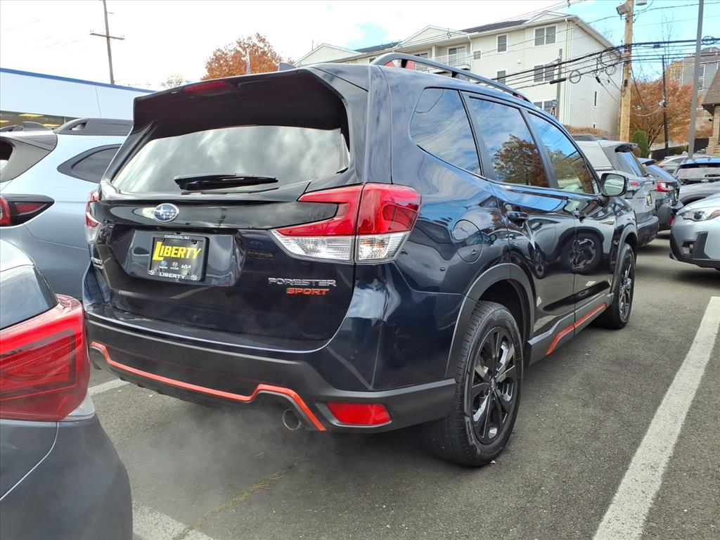 2022 Subaru Forester Sport photo 3