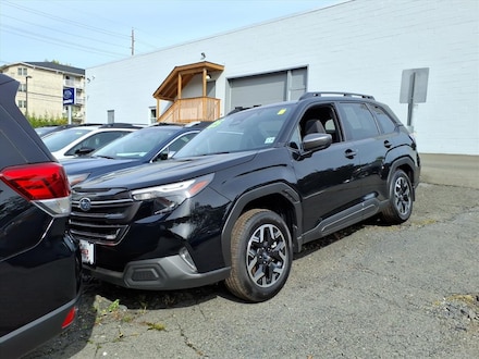 2025 Subaru Forester Premium SUV