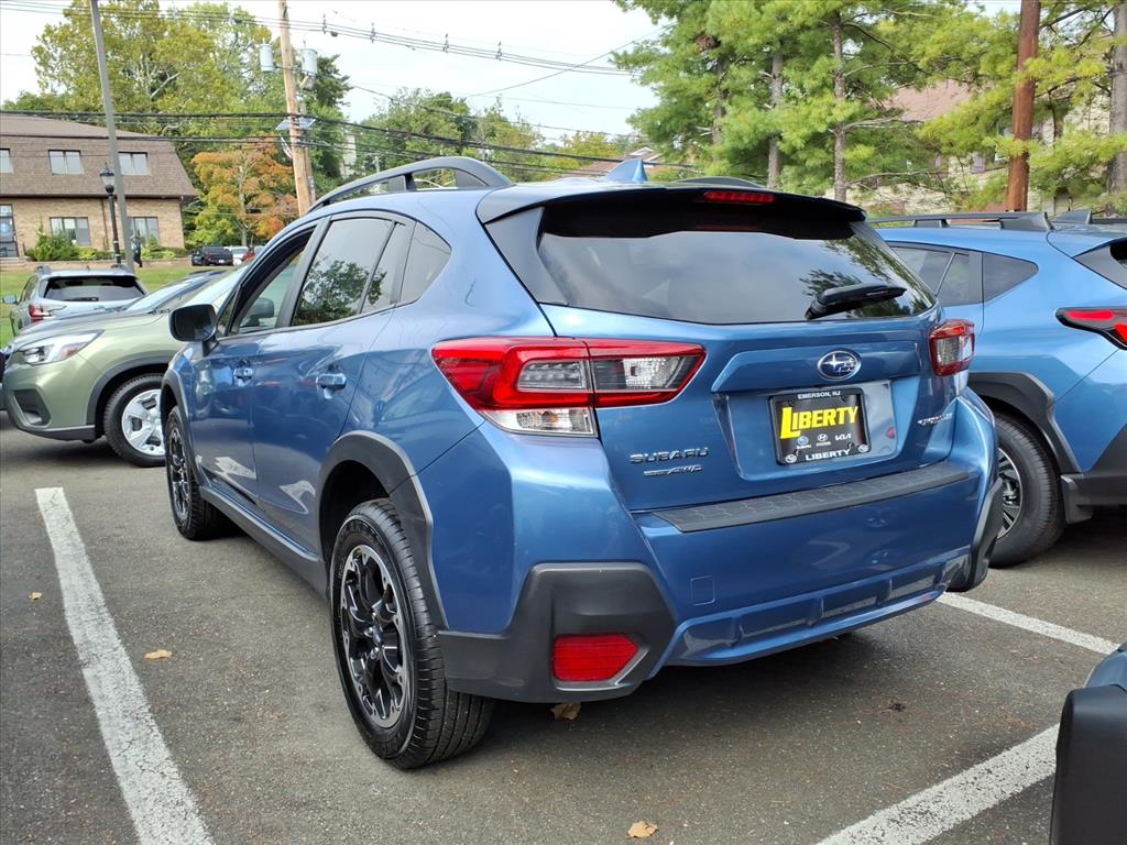 2023 Subaru Crosstrek Premium photo 3