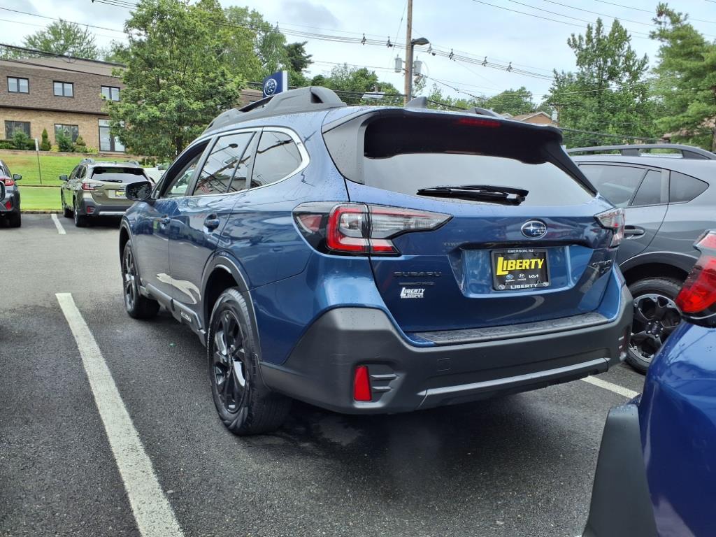 2022 Subaru Outback Onyx Edition XT photo 2