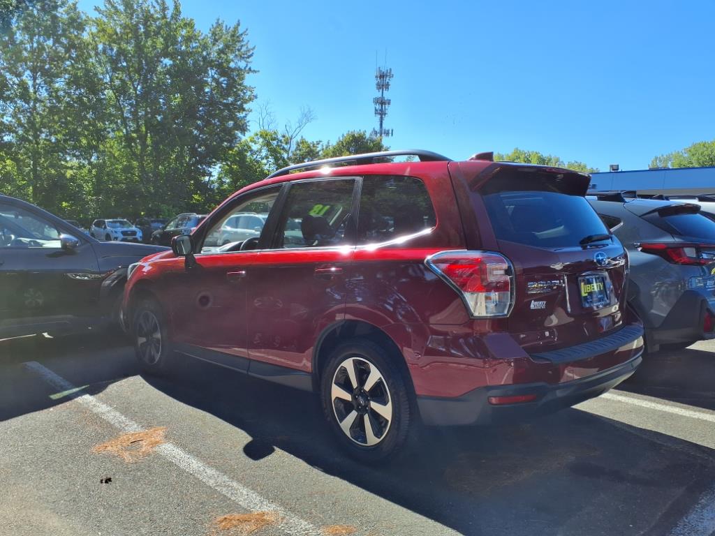 2018 Subaru Forester 2.5i Limited photo 2