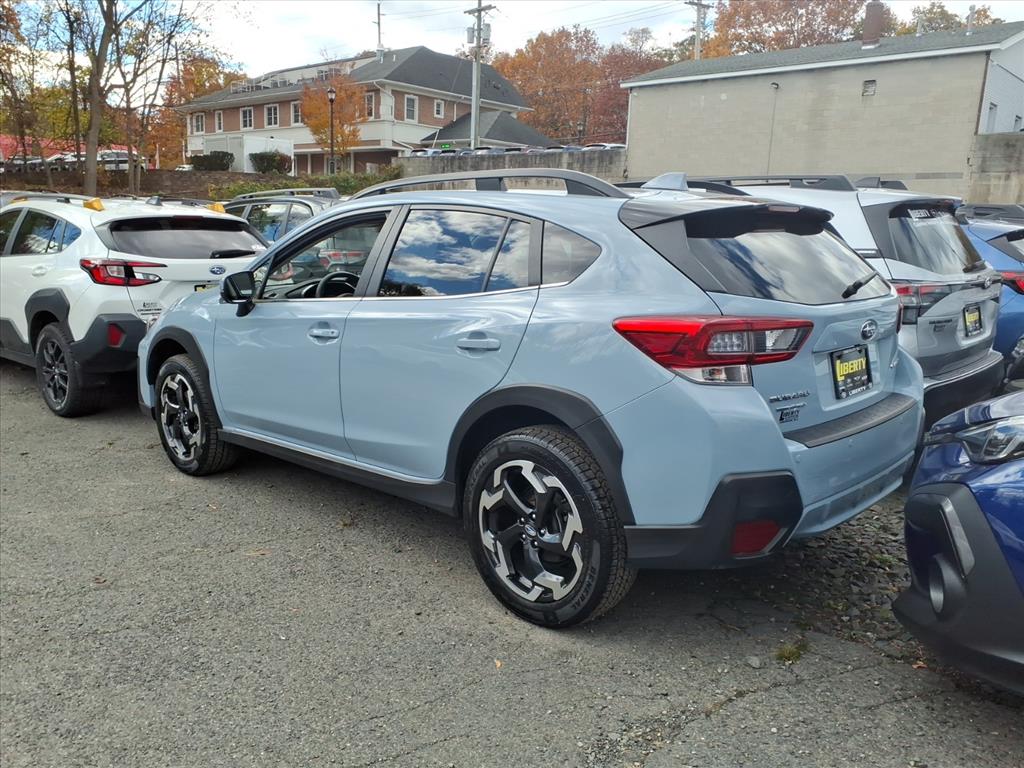 2022 Subaru Crosstrek Limited photo 2