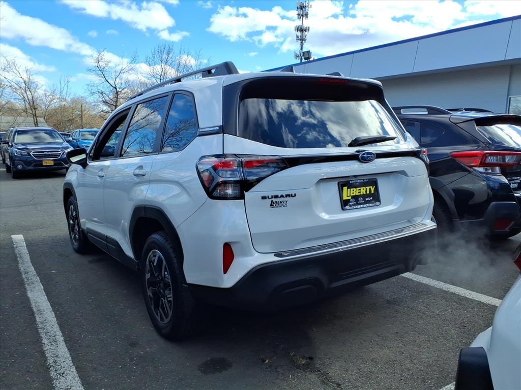 Used 2025 Subaru Forester Premium SUV