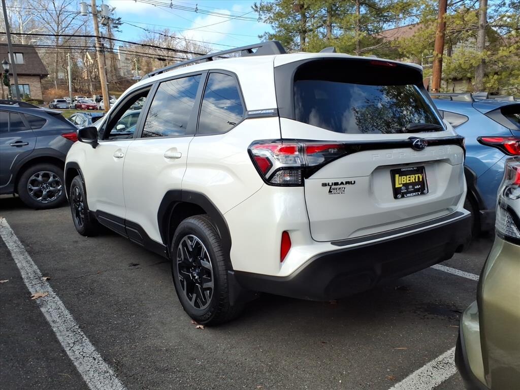 Used 2025 Subaru Forester Premium SUV