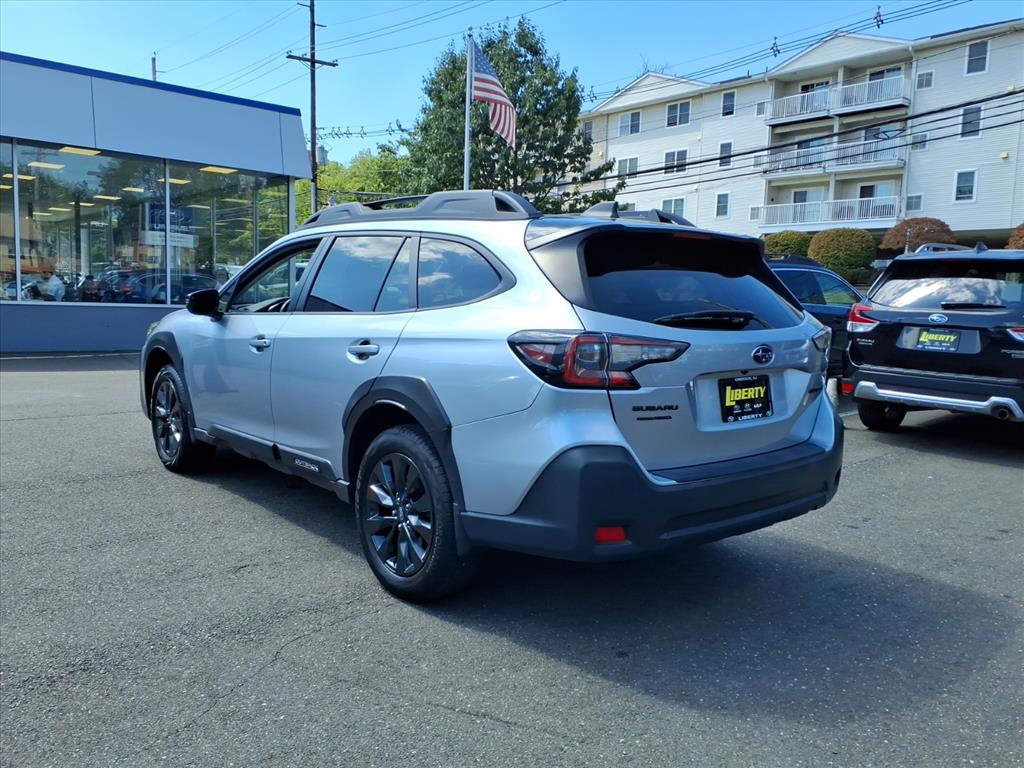 2023 Subaru Outback Onyx Edition photo 4