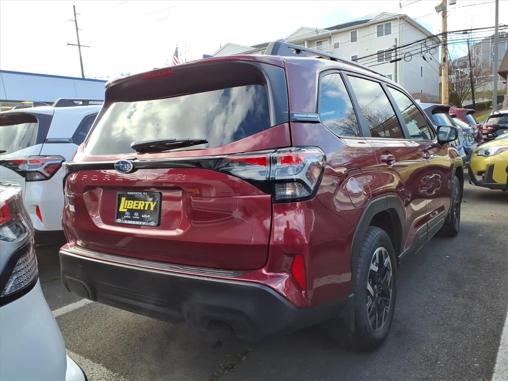 Used 2025 Subaru Forester Premium SUV