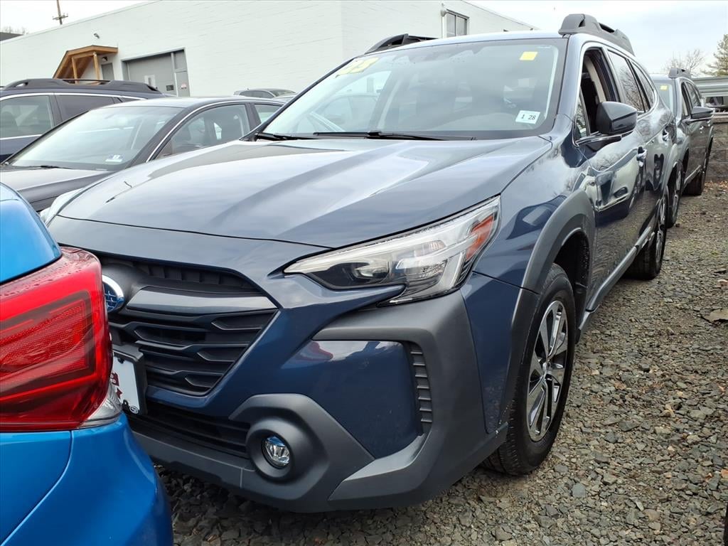 Used 2023 Subaru Outback Premium SUV