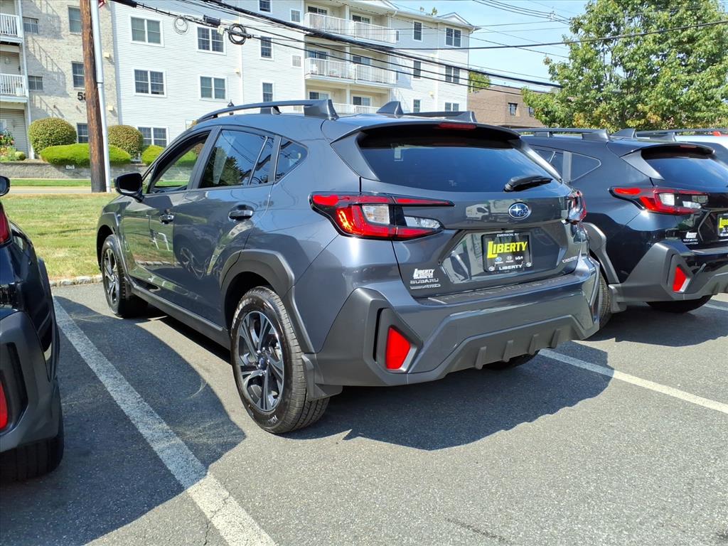 2025 Subaru Crosstrek Premium photo 3