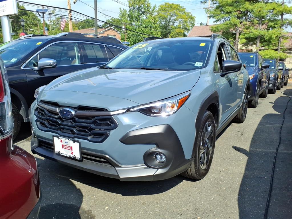 2025 Subaru Crosstrek Premium photo 2