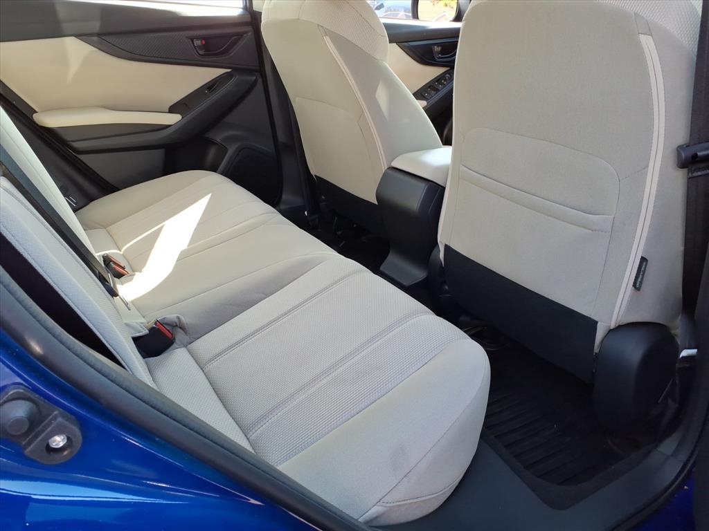 2023 Subaru Impreza Premium photo 4