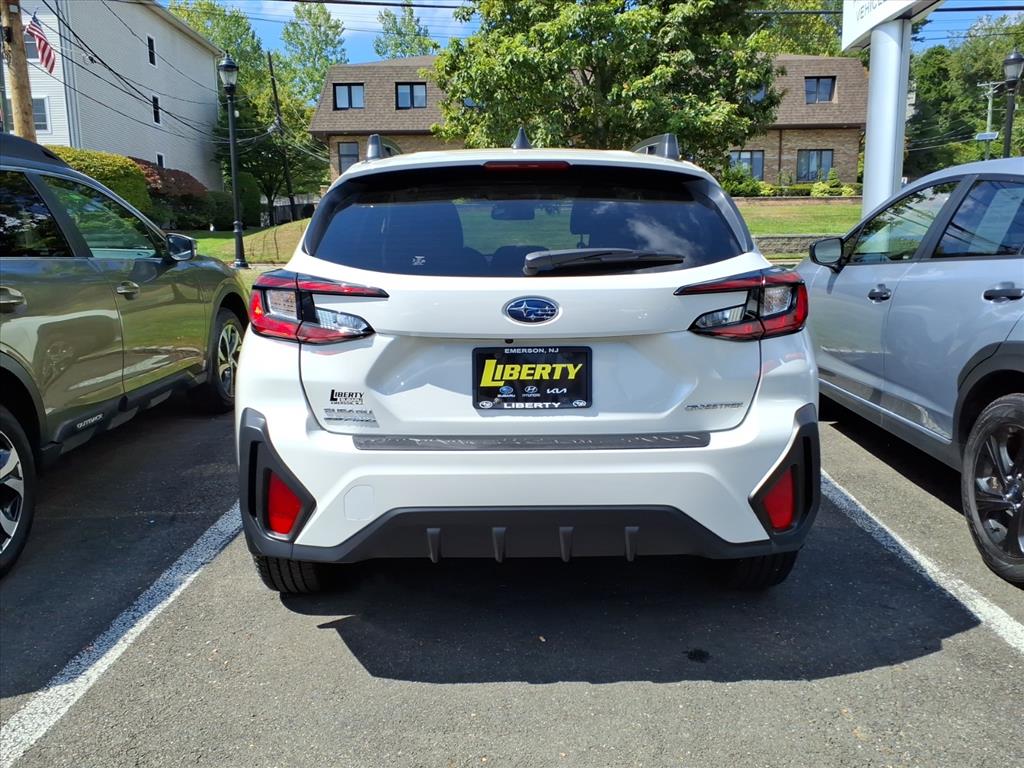 2025 Subaru Crosstrek Premium photo 4