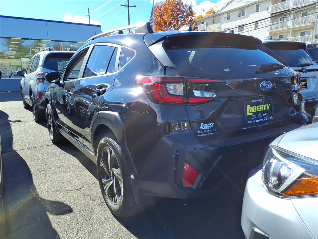 2025 Subaru Crosstrek Premium photo 3
