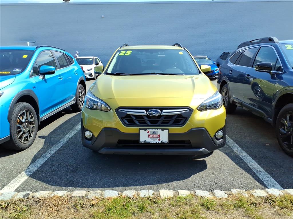 2023 Subaru Crosstrek Premium photo 2