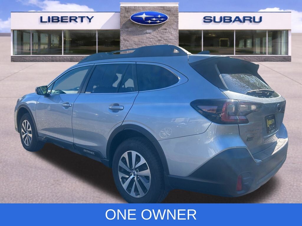 Used 2022 Subaru Outback Premium SUV