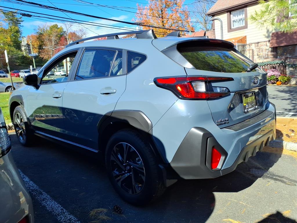 2025 Subaru Crosstrek Premium photo 3