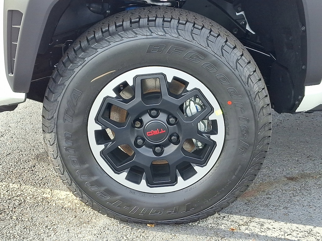 New 2025 Toyota Tacoma TRD Off-Road 4X4 DOUBLE CAB