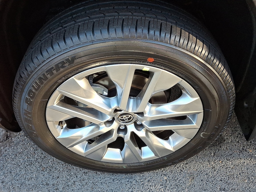 New 2025 Toyota RAV4 XLE Premium XLE PREM AWD SUV