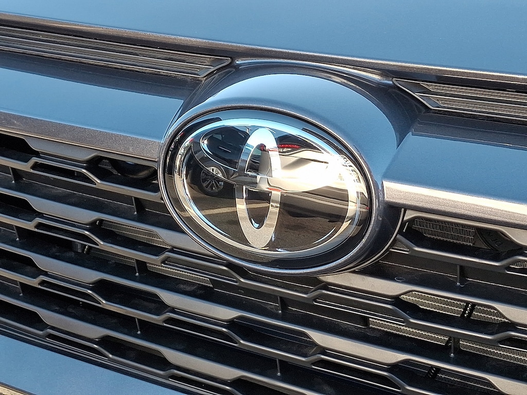 New 2025 Toyota RAV4 XLE Premium XLE PREM AWD SUV