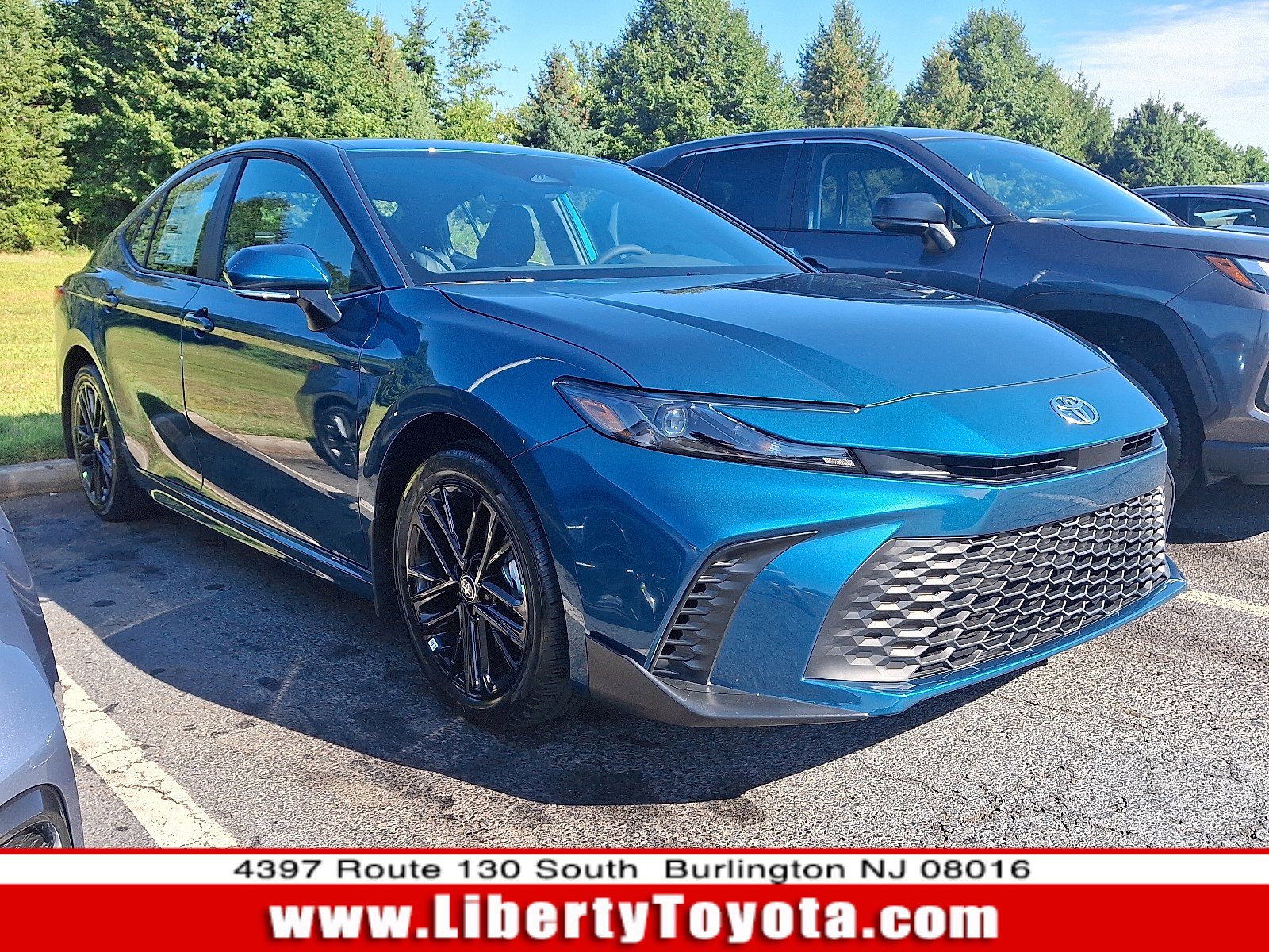 2025 Toyota Camry SE AWD 