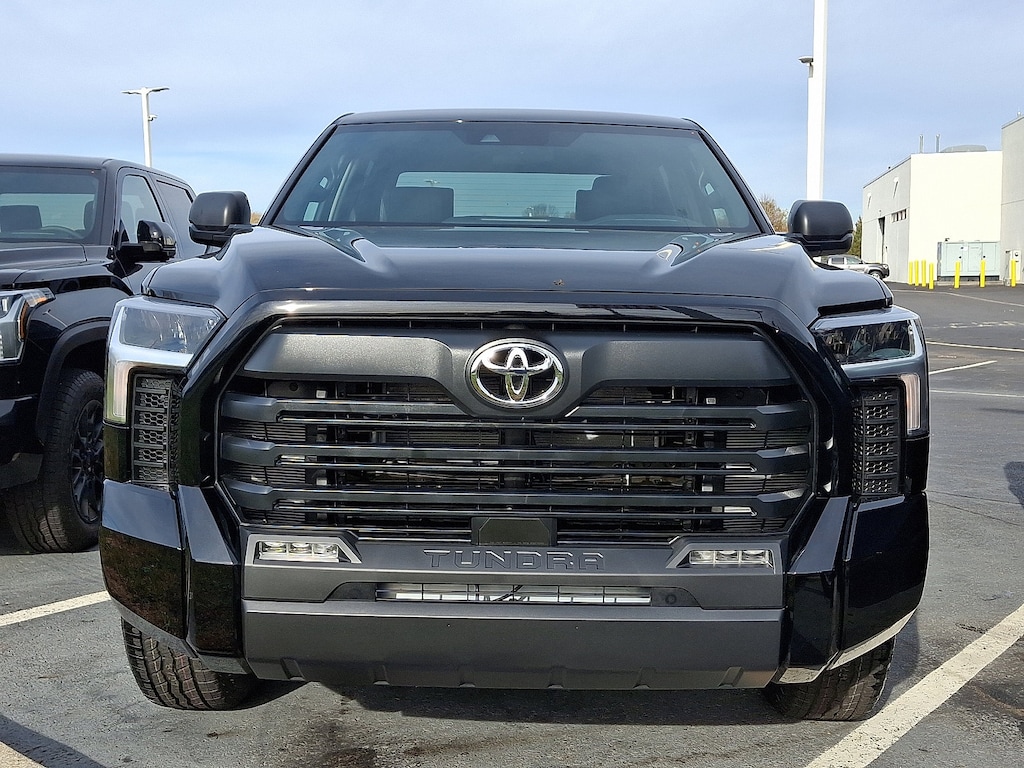 New 2026 Toyota Tundra SR5 SR5 CREWMAX 5.5