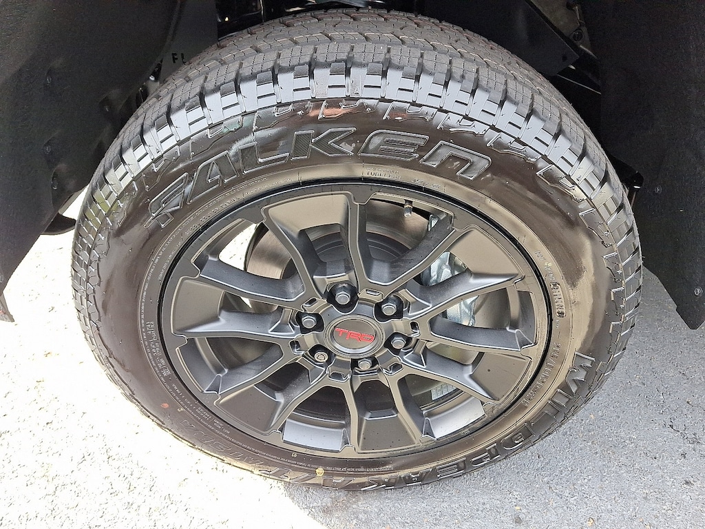 New 2026 Toyota Tundra SR5 SR5 CREWMAX 5.5