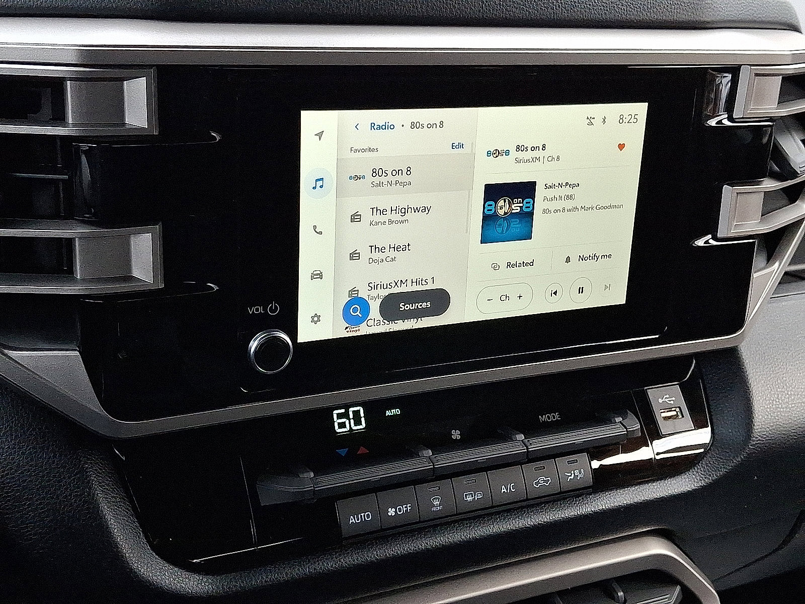 2026 Toyota Tundra SR5 - Photo 12