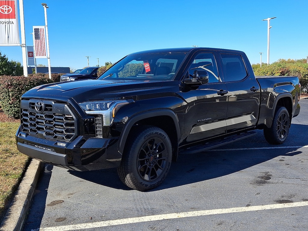 New 2025 Toyota Tundra Limited LIMITED CREWMAX 6.5