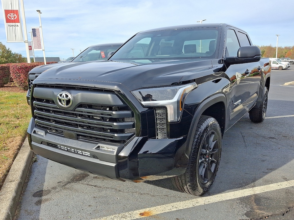 New 2026 Toyota Tundra SR5 SR5 CREWMAX 5.5
