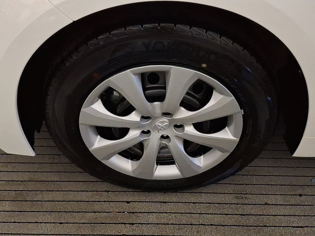 New 2026 Toyota Corolla Hybrid LE LE SEDAN