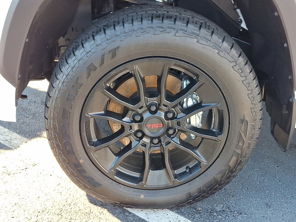 New 2025 Toyota Tundra Limited LIMITED CREWMAX 6.5