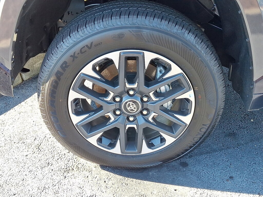 New 2025 Toyota Tundra i-FORCE MAX Limited LIMITED CREWMAX 5.5