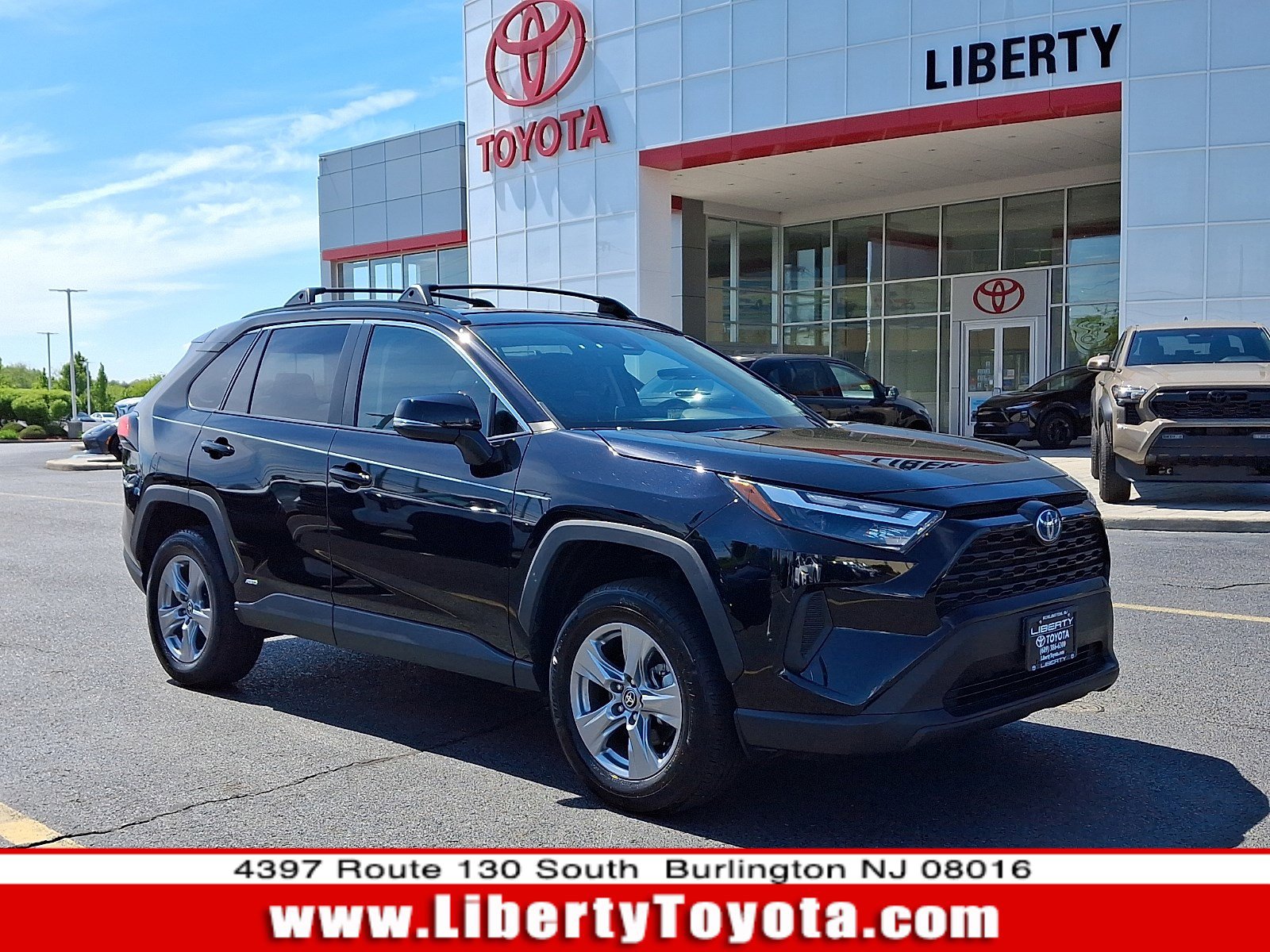 2024 Toyota RAV4 Hybrid XLE AWD's photo