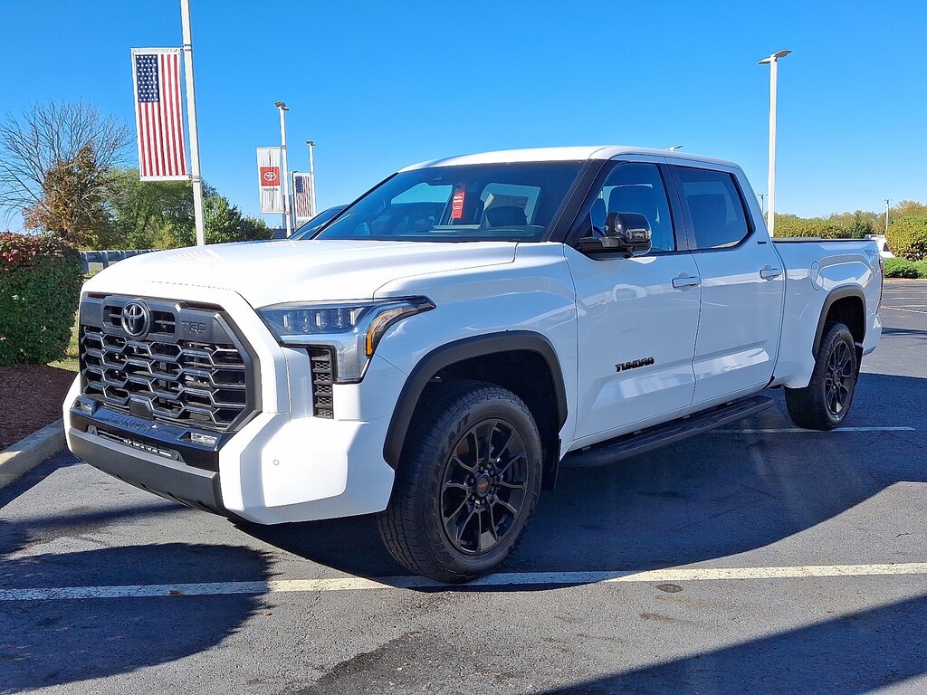 New 2025 Toyota Tundra Limited LIMITED CREWMAX 6.5