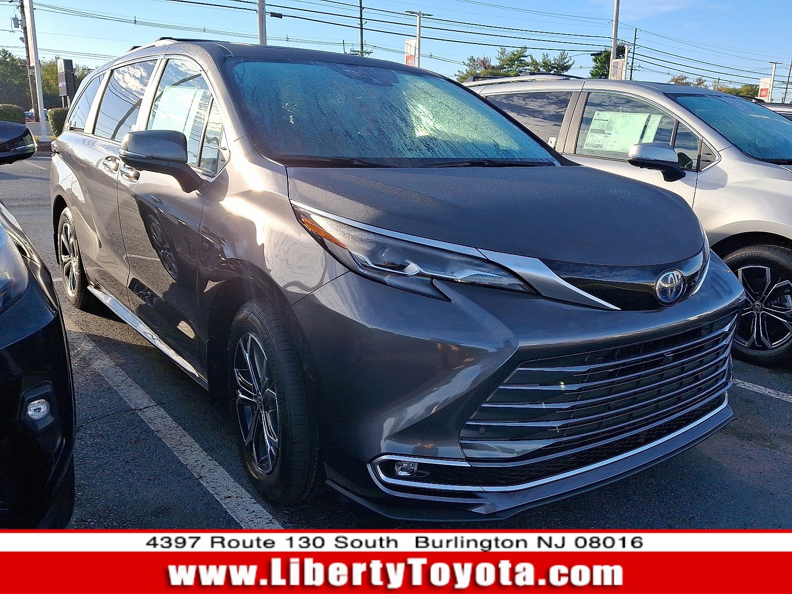 2025 Toyota Sienna 7 PASSENGER 