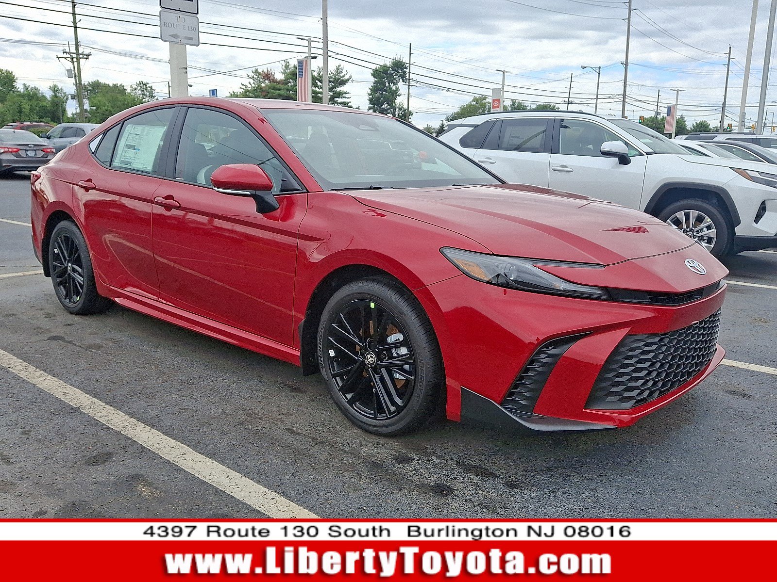 2025 Toyota Camry SE AWD 