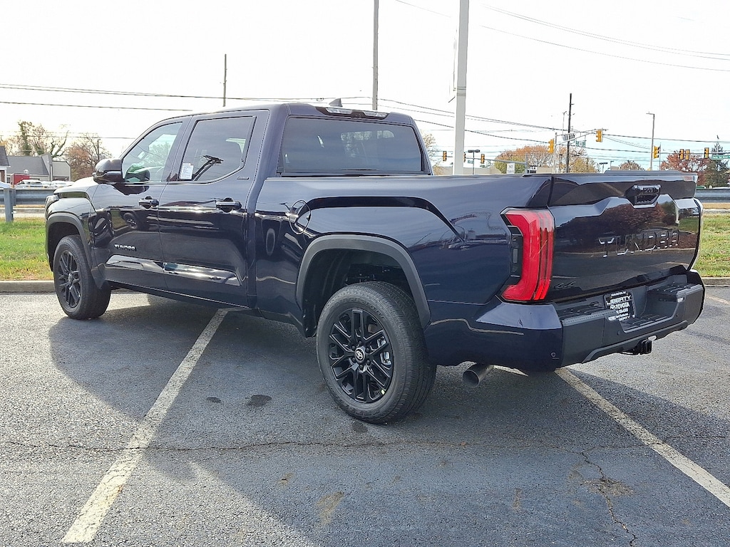 New 2026 Toyota Tundra Limited LIMITED CREWMAX 6.5