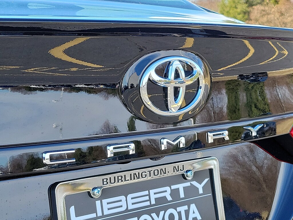 Used 2023 Toyota Camry SE Sedan