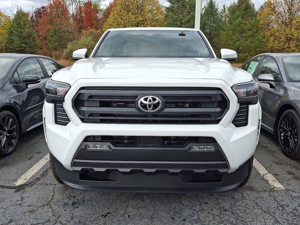 New 2025 Toyota Tacoma SR5 4X4 DOUBLE CAB
