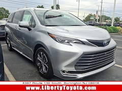 2025 Toyota Sienna Platinum 7 PASSENGER